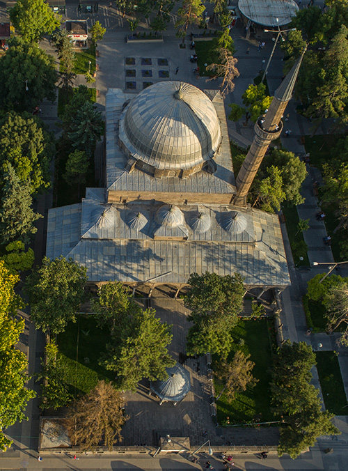 Kurşunlu (Ahmet Paşa) Camii ve Şadırvanı