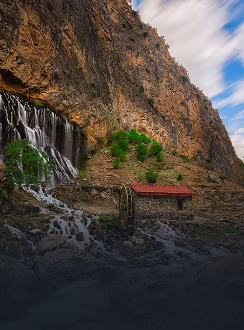 Kapuzbaşı Şelalesi